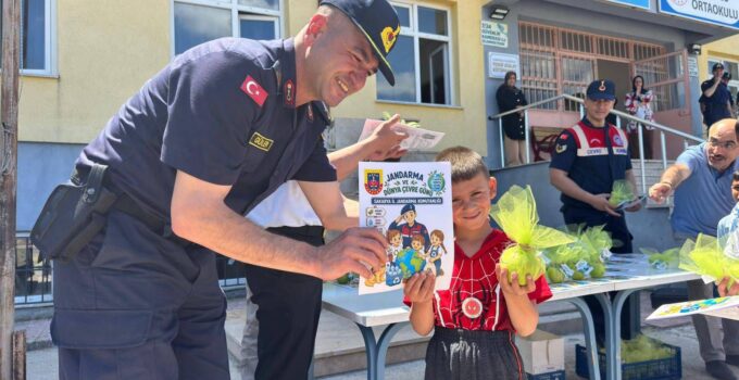 Sakarya Jandarma’dan miniklere çevre bilinci