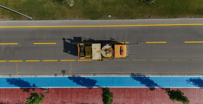 16 ilçede eş zamanlı çalışma yol çizgileri yenileniyor