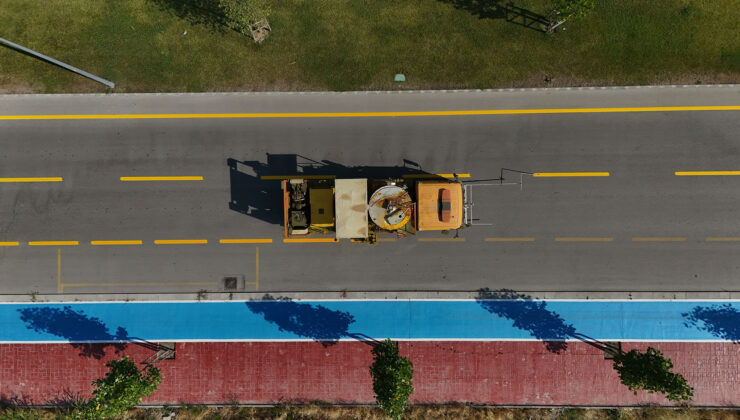 16 ilçede eş zamanlı çalışma yol çizgileri yenileniyor