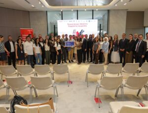 İhracat Uzmanı Yetiştirme Programı Başarıyla Tamamlandı