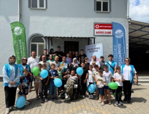 Gezici Umut Atölyesi mahalle mahalle gönüllere dokunuyor