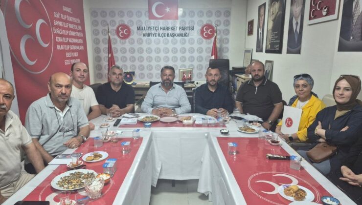 MHP Arifiye’de Kongre hazırlıkları devam ediyor