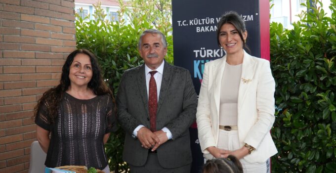 Yazar Gönül Simpson ile Türkiye Kültür Yolu Festivali etkinliği ilçemizde gerçekleşti