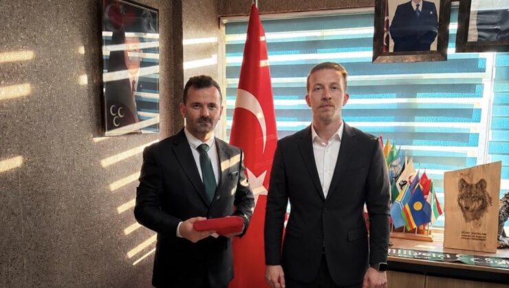 Şeref Demir, Arifiye Ülkü Ocakları Başkanı oldu