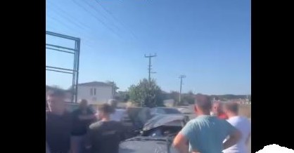 Aşağıkirazca Mahallesi’nde kontrolden çıkan otomobil kaza yaptı!