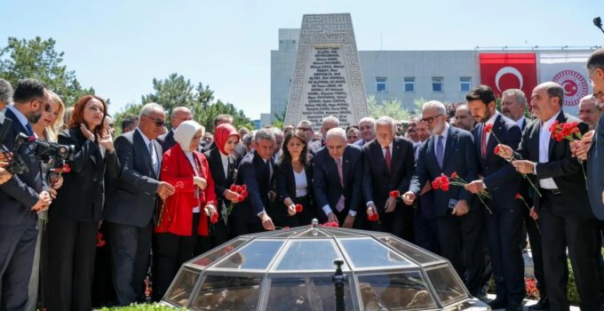 Yeni Parti’nin A Takımı belli oldu