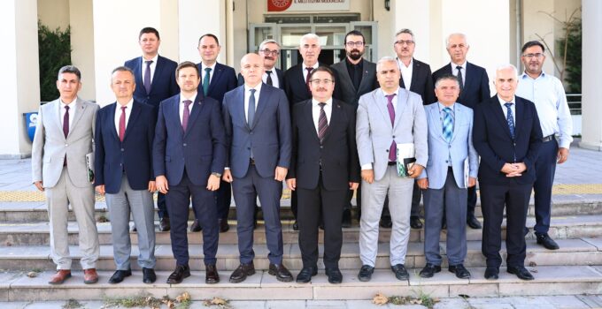 Yeni  Eğitim Öğretim Yılı Hazırlıkları İlçe Millî Eğitim Müdürleriyle Değerlendirildi