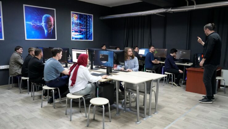 SUBÜ’nün 27 ön lisans programı ilk 5’te yer aldı