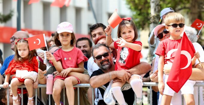 Sakarya’da Zafer Bayramı coşkuyla kutlandı