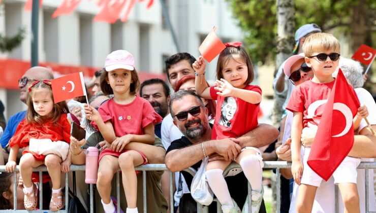 Sakarya’da Zafer Bayramı coşkuyla kutlandı