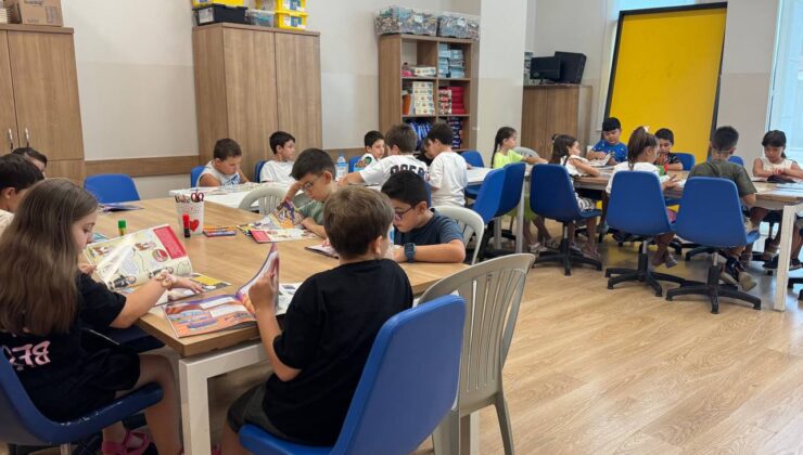 Genç Düşünürler bilimin renkli dünyasını keşfetti