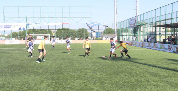 Başkanlık Futbol Kupası başladı: 39 mahalle sahada