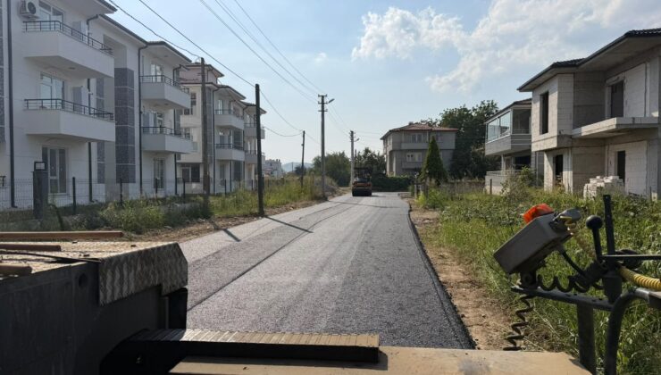 Aşağı Kirazca Mahallesinde asfalt çalışmaları sürüyor
