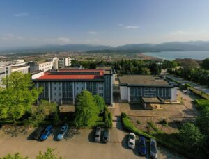 SAU İşletme Fakültesi Uygulamalı Eğitimle İş Dünyasına Hazırlıyor