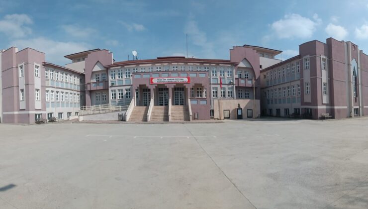 Prof. Dr. Osman Öztürk Anadolu İmam Hatip Lisesi bu yılda başarısını korudu.
