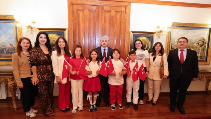 Yeni Eğitim Öğretim Yılının İlk Gününde Vali Doğan’a Anlamlı Ziyaret