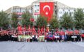 Yeni eğitim öğretim yılının heyecanı çelenk sunma ile başladı