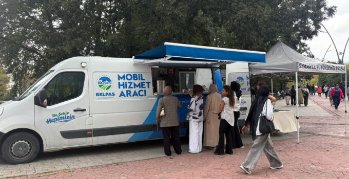Büyükşehir’den üniversitelilere kampüste sıcak karşılama