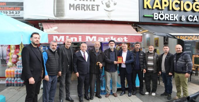 ARSİADER’den Anlamlı Plaket Töreni:Arifiye’de Yılın Ahisi Ayhan Dirliksoy Oldu