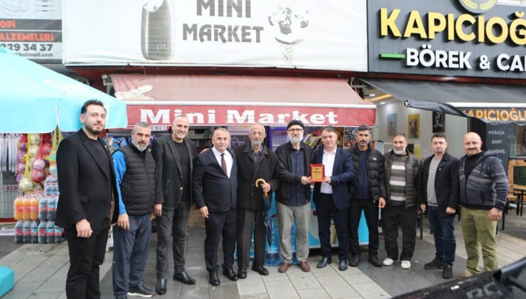 ARSİADER’den Anlamlı Plaket Töreni:Arifiye’de Yılın Ahisi Ayhan Dirliksoy Oldu