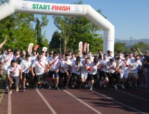 Toyota’da düzenlenen 22. Ekiden Koşusu’nda 86 takım mücadele etti. 