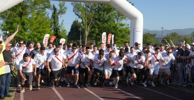 Toyota’da düzenlenen 22. Ekiden Koşusu’nda 86 takım mücadele etti. 
