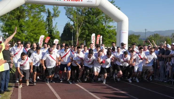 Toyota’da düzenlenen 22. Ekiden Koşusu’nda 86 takım mücadele etti. 