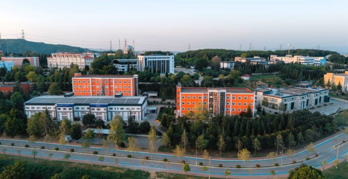 SUBÜ’den 9 isim en etkili bilim insanları listesinde