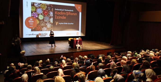 Kadim Hemşire AKM’de şifanın izini sürdü