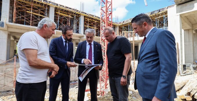 Başkan Alemdar Şehir Kütüphanesi’ni yerinde inceledi