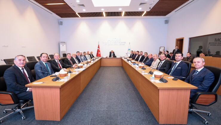 16 İlçe Belediye Başkanı ile AKOM’da koordinasyon ve istişare toplantısı