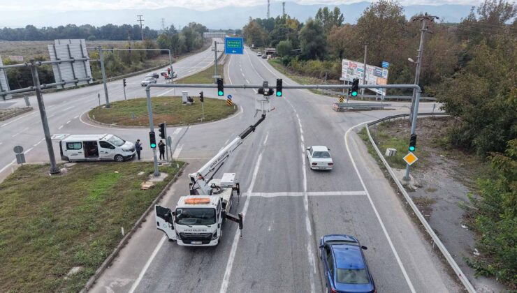 Şehirdeki karanlık kavşaklara Büyükşehir dokunuşu