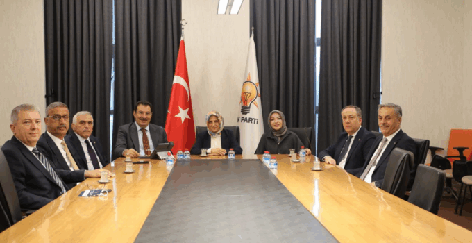 Sakarya Heyeti Sosyal Politikalar Başkanı Prof. Dr. Hülya Terzioğlu’nu Ziyaret Etti
