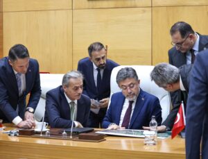 Bakan Yumaklı’dan Sakarya’ya destek: “Gerekli desteği vermeye hazırız”