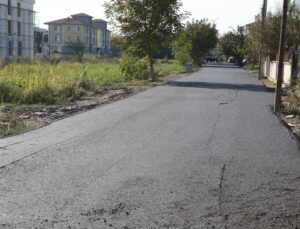 HANLI MERKEZ MAHALLESİ’NDE ASFALT ÇALIŞMALARI SÜRÜYOR!