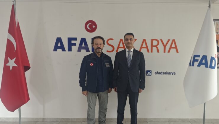 Arifiye Kaymakamı Ahmet Can Pınar, AFAD İl Müdürü Taner Bayındır’ı ziyaret etti