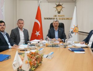 AK Parti Sakarya’da İstişare ve Değerlendirme Toplantısı Gerçekleştirildi