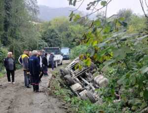 Boğazköy’de Korkutan Kaza: Beton Mikseri Devrildi, Can Kaybı veya Yaralanma Yaşanmadı
