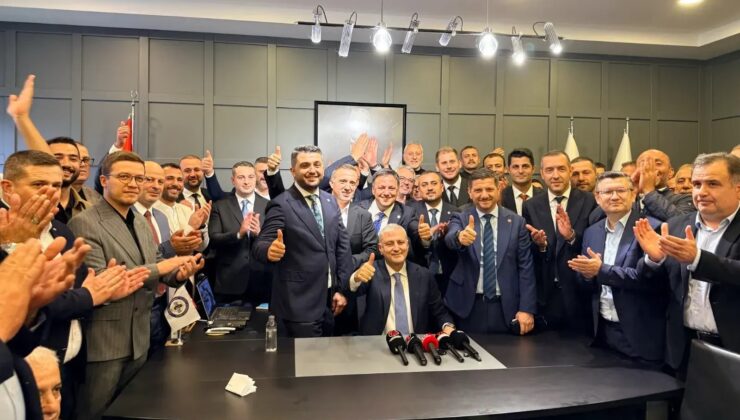 Başkan Altuğ üçüncü dönem için güven tazeledi.